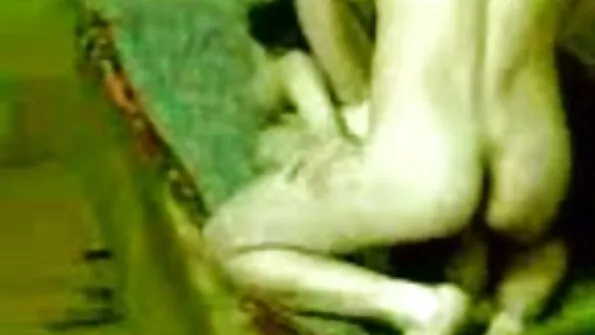 Tantsus sex video lesbi õrnuse kvintessentsiga.