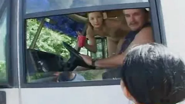 Kuulekus cumshoti eest. pornohub lesbi