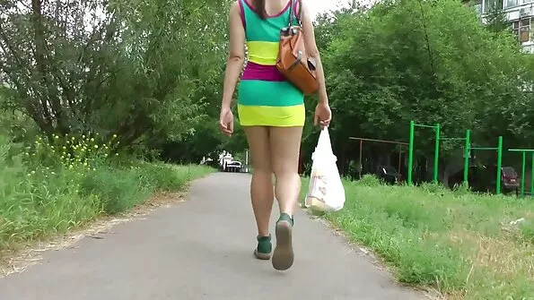 Kaunis ema võib olla üsna uhke selle piirkonna kõige sexi lesbia töötavama perse üle.