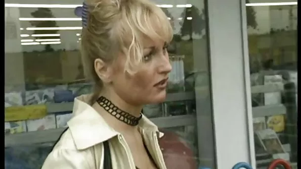 Täisväärtuslik porno lesbi xxx tüdruk igasugusteks vajadusteks.