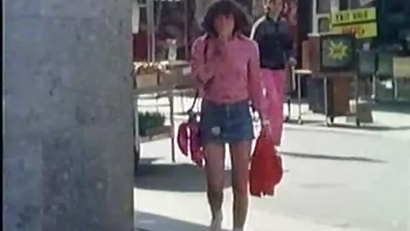 Viimane soov lesbi dildo porn enne kolimist.
