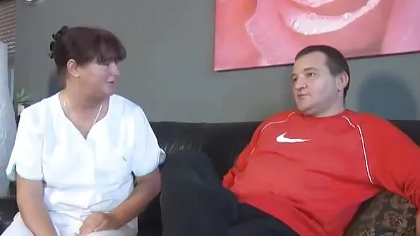 Mustanahalise naisega sex porno lesbi on lesbiorgia palju orgastilisem.