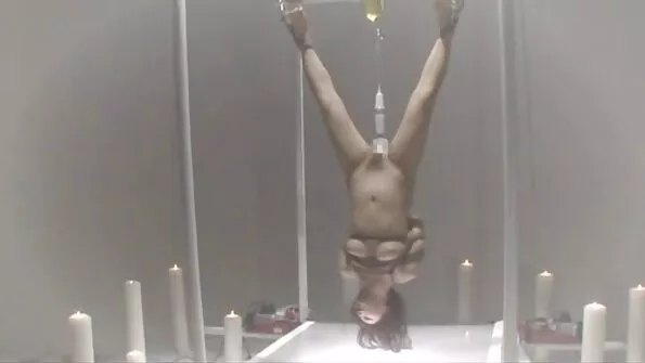 Tumedanahaline seksuaalsus paneb meenutama kuni sexy lesbi tehnikaid.